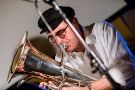 Konzert Die Hundekette, mein eigenes Revier mit Vincenz Wizlsperger 