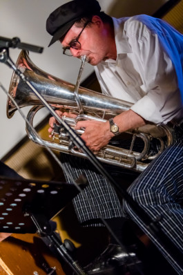 Konzert Die Hundekette, mein eigenes Revier mit Vincenz Wizlsperger 