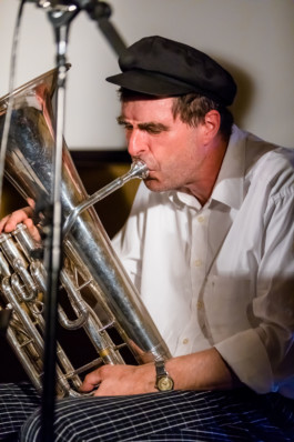 Konzert Die Hundekette, mein eigenes Revier mit Vincenz Wizlsperger 