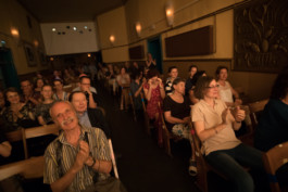 Publikum mit Joachim Lothar Gartner, Daniela Strigl und Gerhard Rühm 