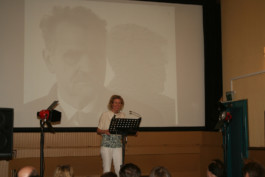 Festivaleröffnung durch Julia Danielczyk 