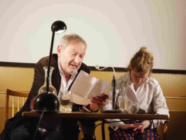 Performance von Fritz Ostermayer und Ann Cotten 