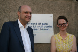 Bezirksvorsteherin-Stellvertreter Pschirer Robert und Emily Artmann 