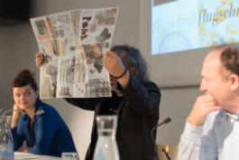 Lesung und Performance zur flugschrift von Marianne Jungmaier und Christian Steinbacher moderiert von Dieter Sperl 