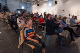 Helga Köcher, David Rühm und Publikum 