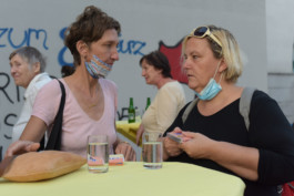 Christa Ziegelböck und Beate Lang 