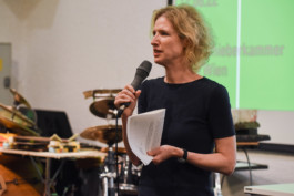 Sprachspiel. Biennale West.