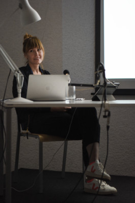 Sprachspiel. Biennale West.