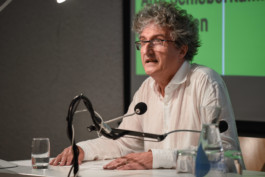 Sprachspiel. Biennale West.