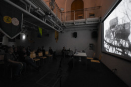 Sprachspiel. Biennale West.