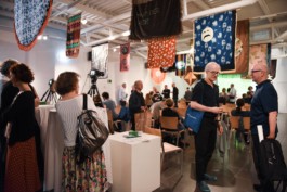 Sprachspiel. Biennale West.