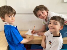 Schülerinnen und Schüler der VS Zennerstraße 