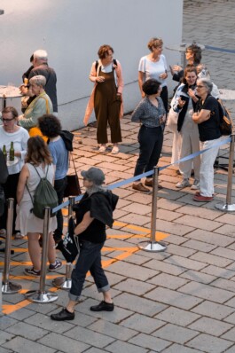 Sprachspiel. Biennale West.