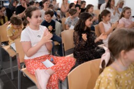 Sprachspiel. Biennale West.