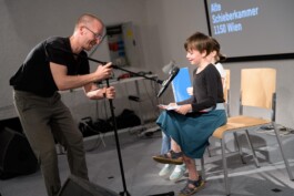 Sprachspiel. Biennale West.