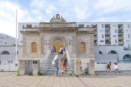 Sprachspiel. Biennale West.