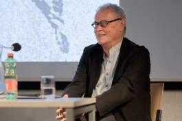 Sprachspiel. Biennale West.