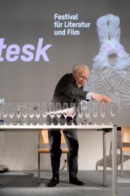 Sprachspiel. Biennale West.