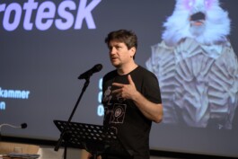 Sprachspiel. Biennale West.